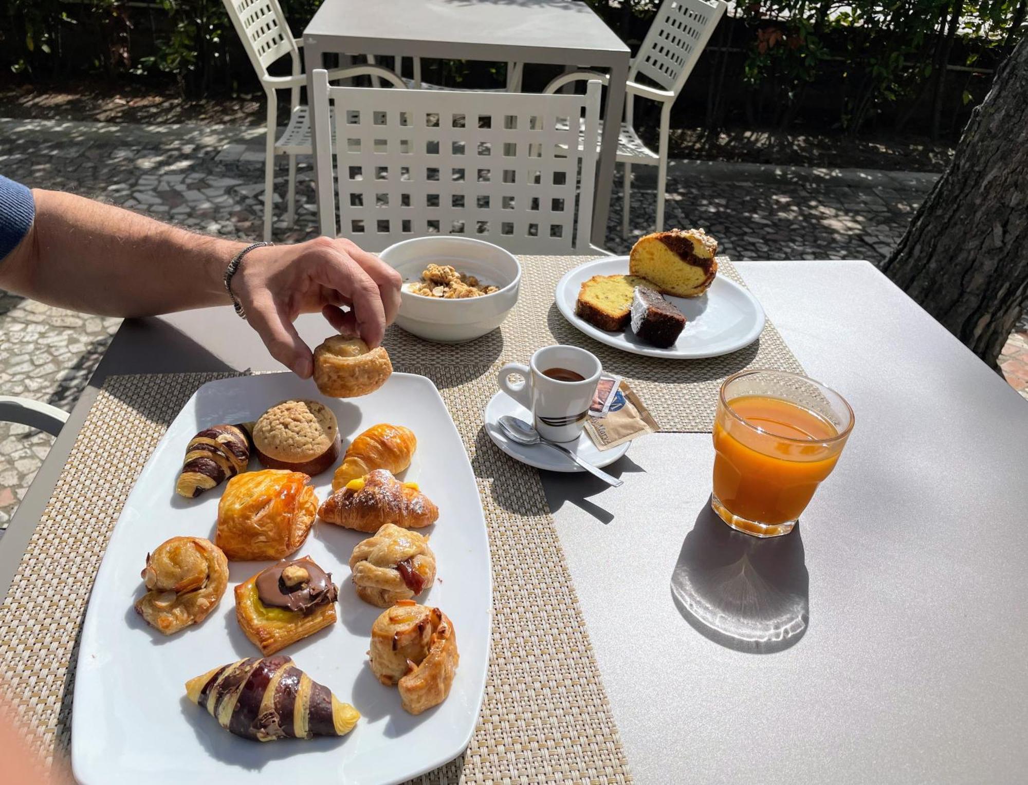 Hotel Franca 밀라노마리티마 외부 사진